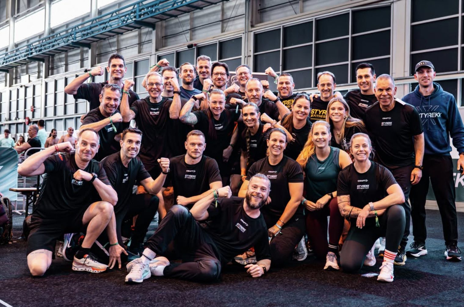 Het team van CrossFit Gorinchem, lachend na afloop van een event